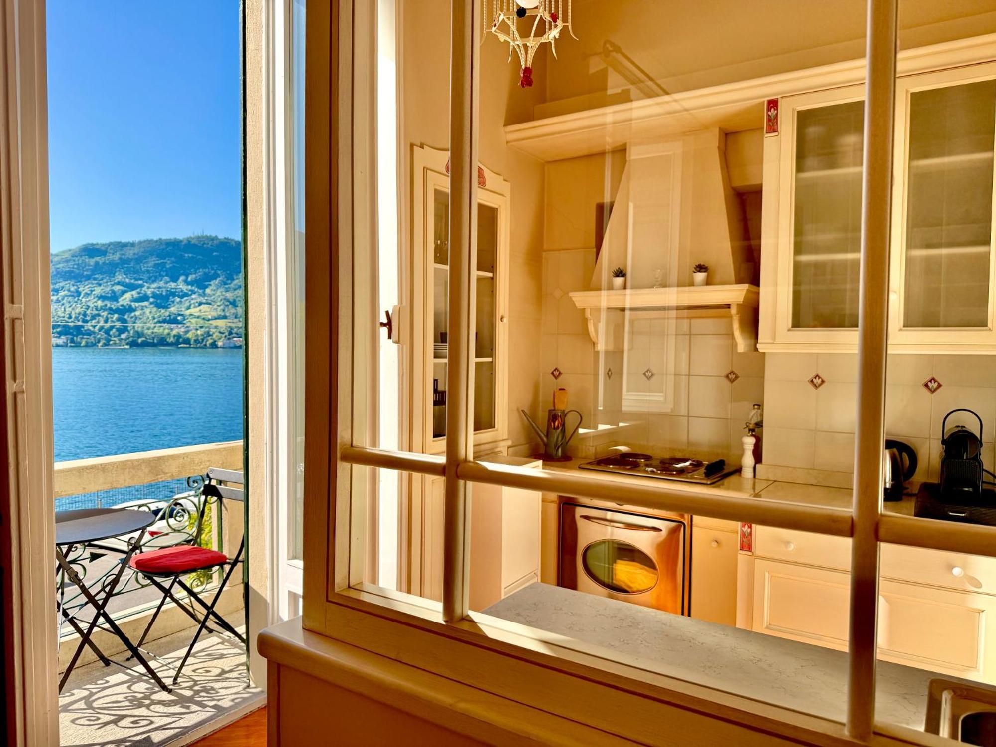 Belle Ile Lake View Suite Cadenabbia エクステリア 写真