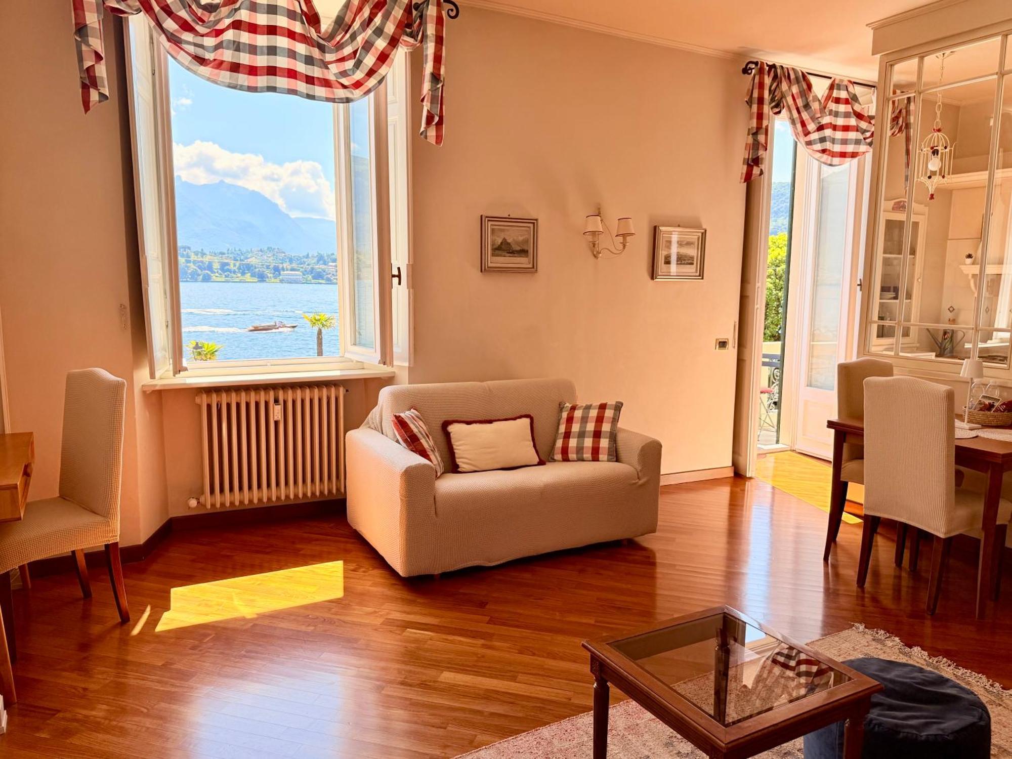 Belle Ile Lake View Suite Cadenabbia エクステリア 写真
