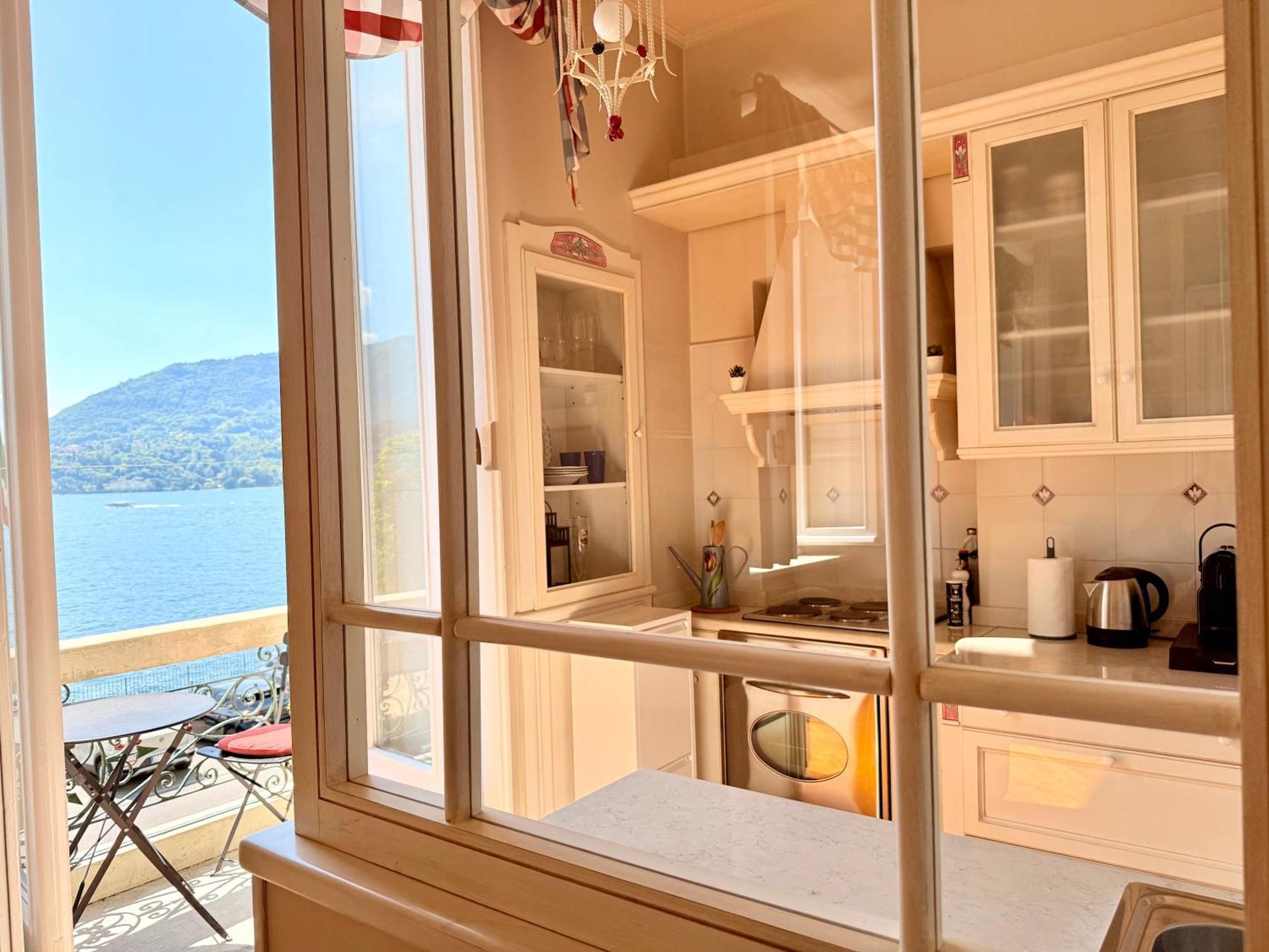 Belle Ile Lake View Suite Cadenabbia エクステリア 写真